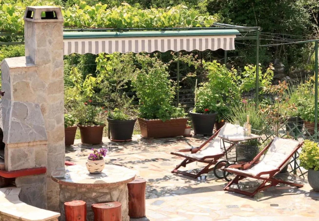 Holiday Home Ana- With Pool Kornić エクステリア 写真