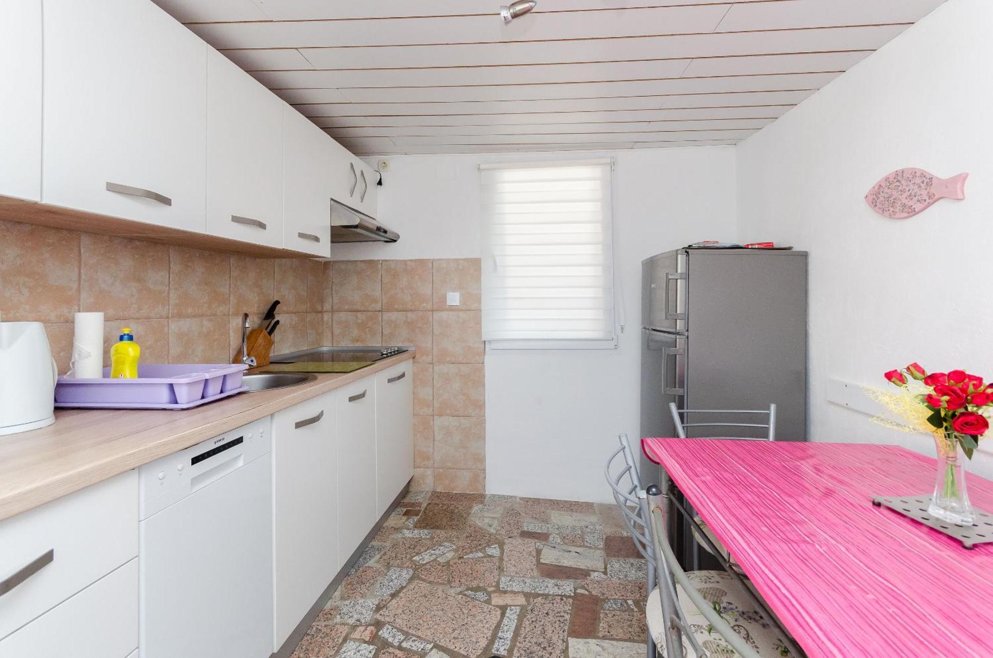 Holiday Home Ana- With Pool Kornić エクステリア 写真